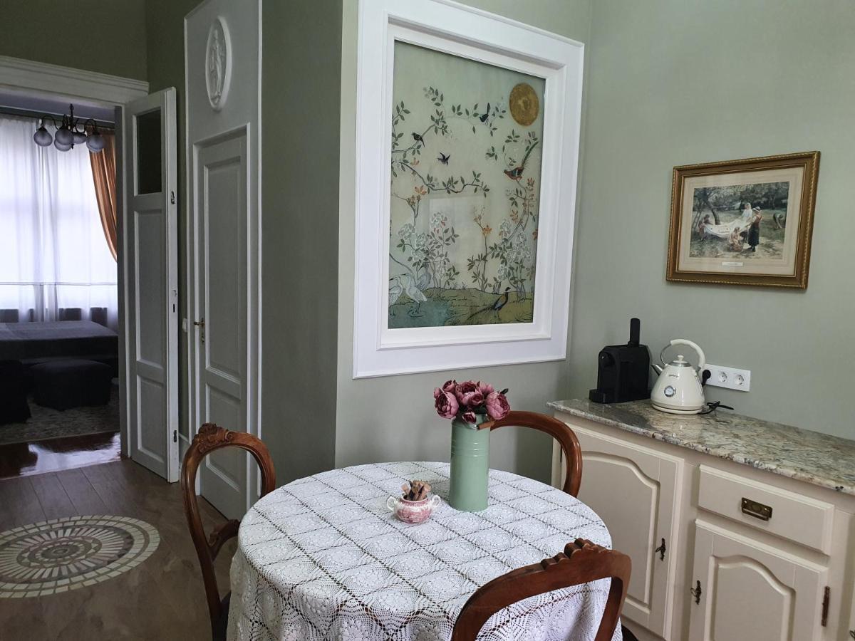 Elisabeth Apartment Oradea Ngoại thất bức ảnh